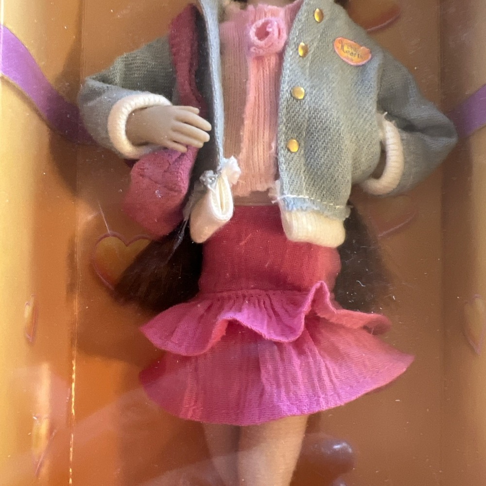 Only Hearts Club Doll -Olivia Hope- 2004 - Picture 3 of 6